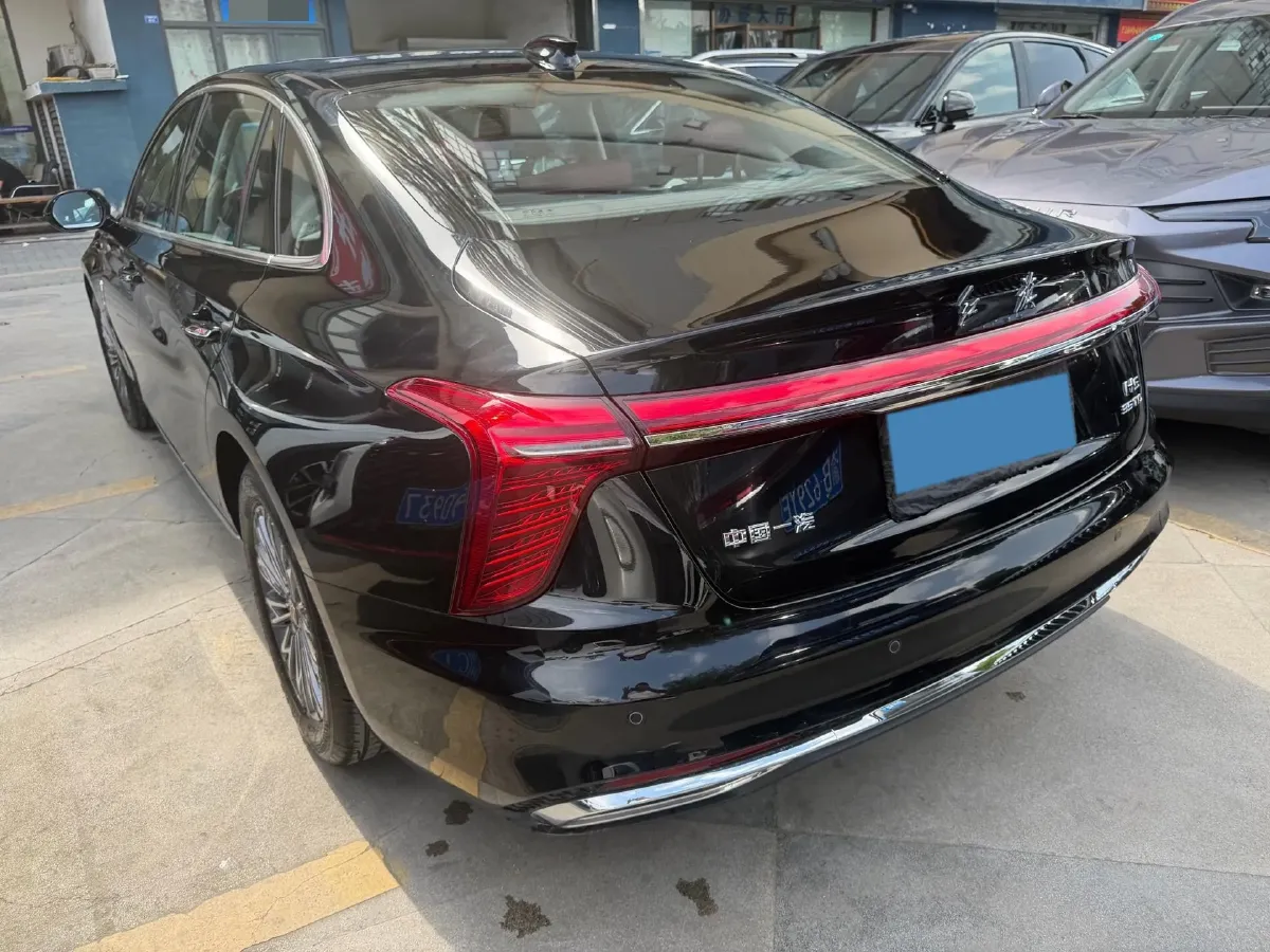 2024 HongQi H5 1.5T 169HP L4 7DCT,autocango,china used car exporter,china ev exporter,chinese used car exporter,chinese used ev exporter