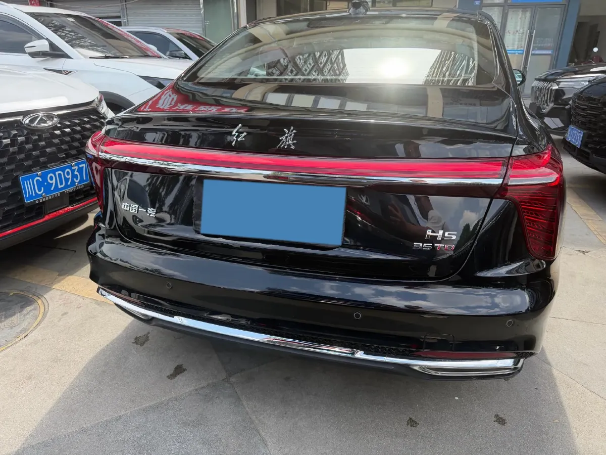 2024 HongQi H5 1.5T 169HP L4 7DCT,autocango,china used car exporter,china ev exporter,chinese used car exporter,chinese used ev exporter