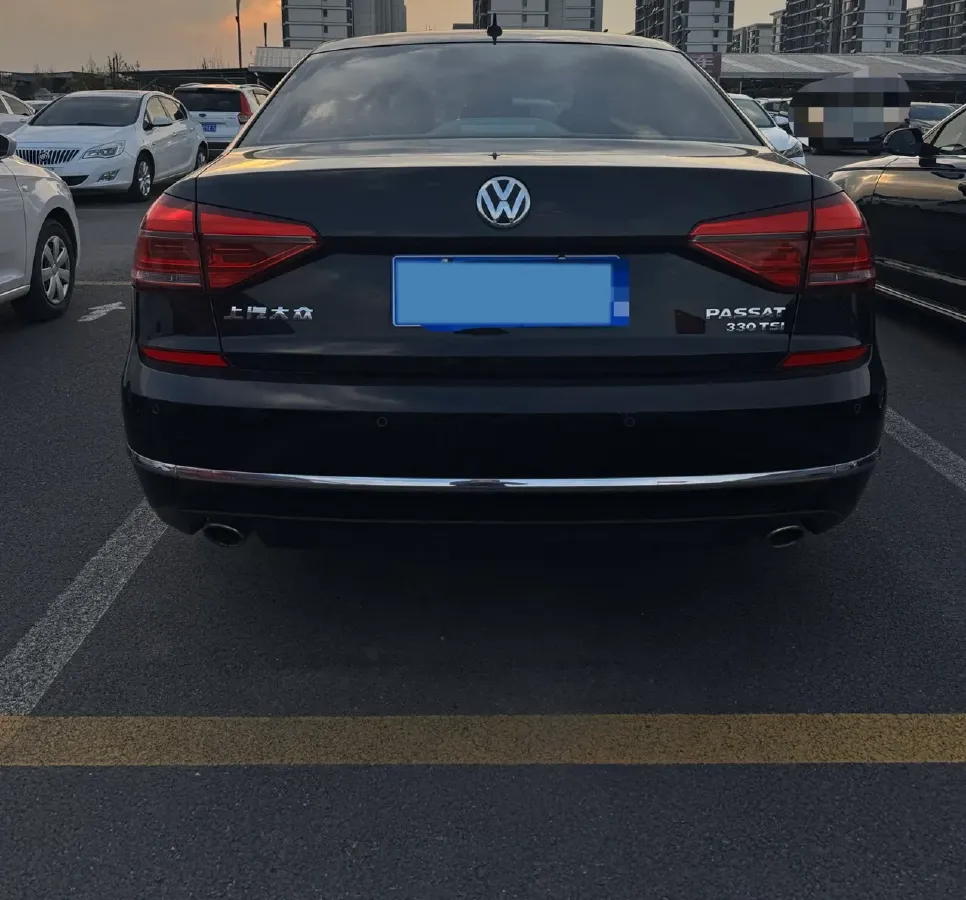 2016 Volkswagen Passat 1.8T 180HP L4 7DCT,autocango,china used car exporter,china ev exporter,chinese used car exporter,chinese used ev exporter