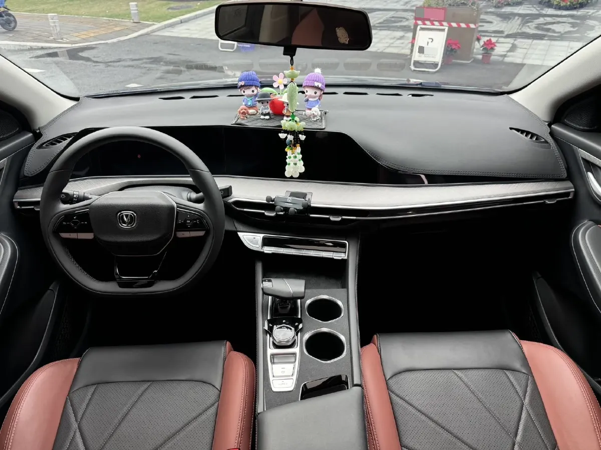 2023 ChangAn Eado 1.4T 160HP L4 7DCT,autocango,china used car exporter,china ev exporter,chinese used car exporter,chinese used ev exporter