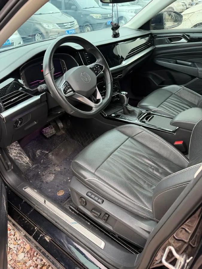 2023 Volkswagen Passat 2.0T 186HP L4 7DCT,autocango,china used car exporter,china ev exporter,chinese used car exporter,chinese used ev exporter