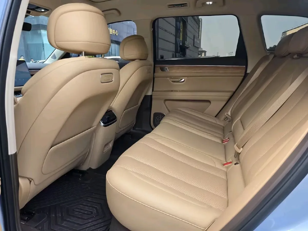 2024 AITO AITO M7 1.5T 152HP L4 REEV 40KWH,autocango,china used car exporter,china ev exporter,chinese used car exporter,chinese used ev exporter