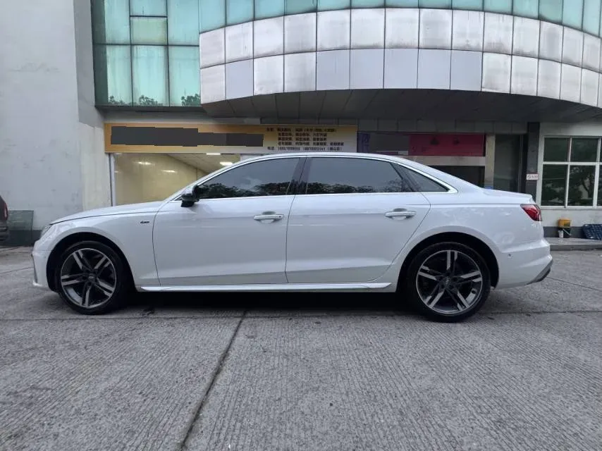 2020 Audi A4L 2.0T 190HP L4 7DCT,autocango,china used car exporter,china ev exporter,chinese used car exporter,chinese used ev exporter
