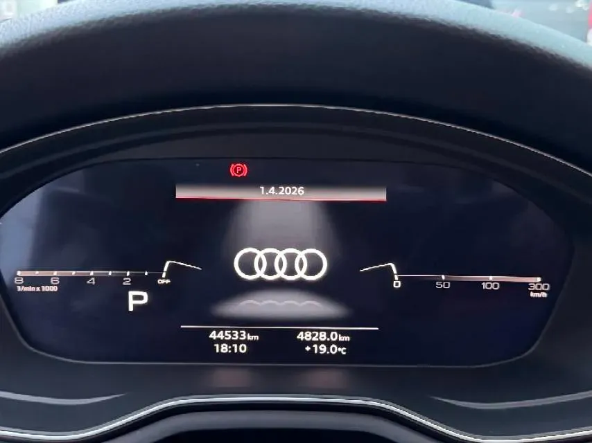 2020 Audi A4L 2.0T 190HP L4 7DCT,autocango,china used car exporter,china ev exporter,chinese used car exporter,chinese used ev exporter