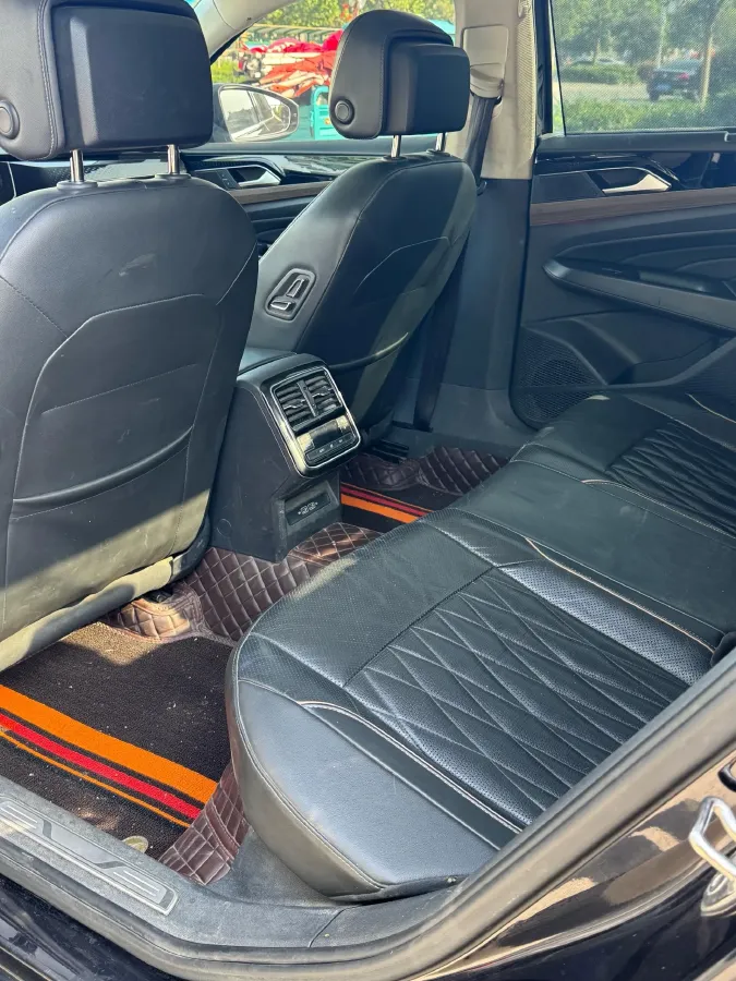 2019 Volkswagen Passat 2.0T 186HP L4 7DCT,autocango,china used car exporter,china ev exporter,chinese used car exporter,chinese used ev exporter