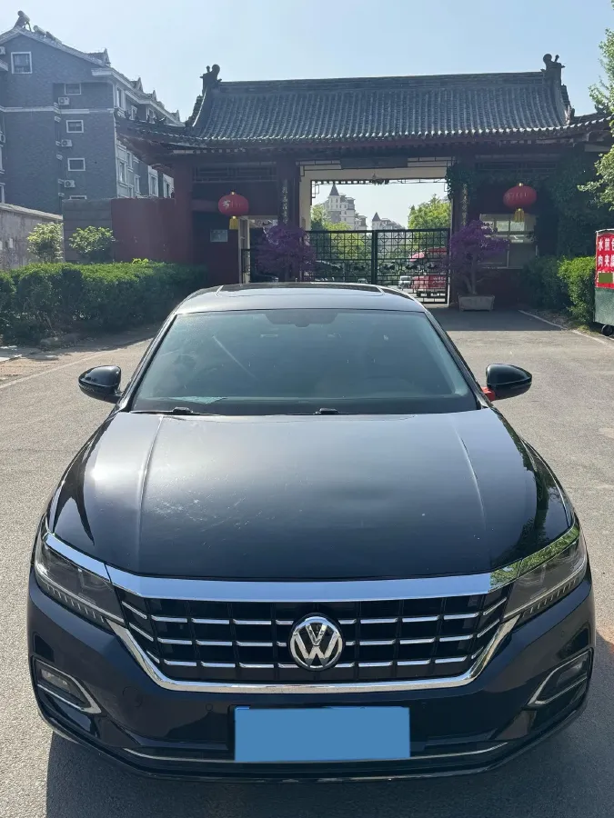 2019 Volkswagen Passat 2.0T 186HP L4 7DCT,autocango,china used car exporter,china ev exporter,chinese used car exporter,chinese used ev exporter