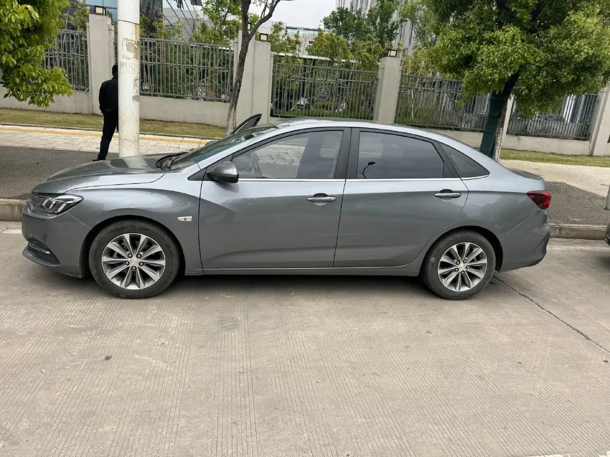 2022 Chevrolet Monza 1.5L 113HP L4 6AT,autocango,china used car exporter,china ev exporter,chinese used car exporter,chinese used ev exporter