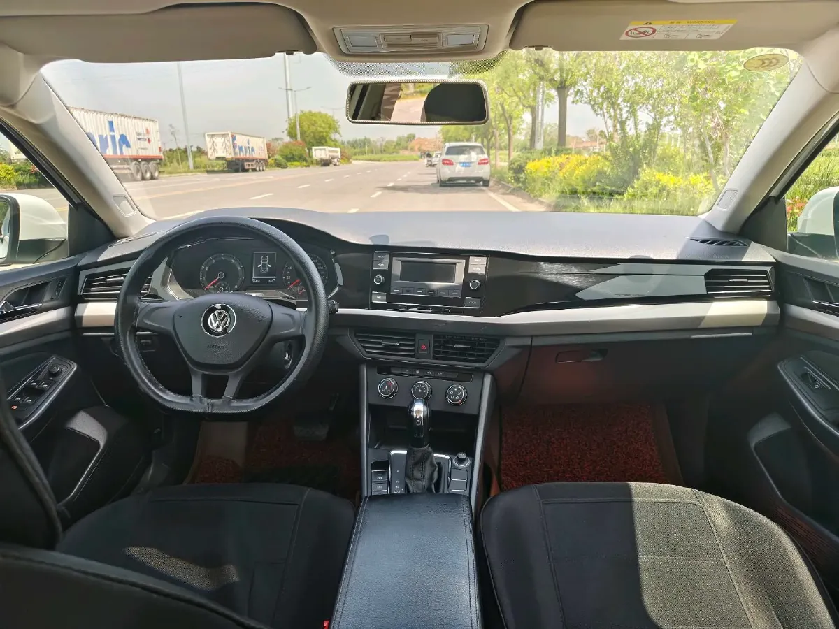 2019 Bestune T77 1.2T 143HP L4 7DCT,autocango,china used car exporter,china ev exporter,chinese used car exporter,chinese used ev exporter