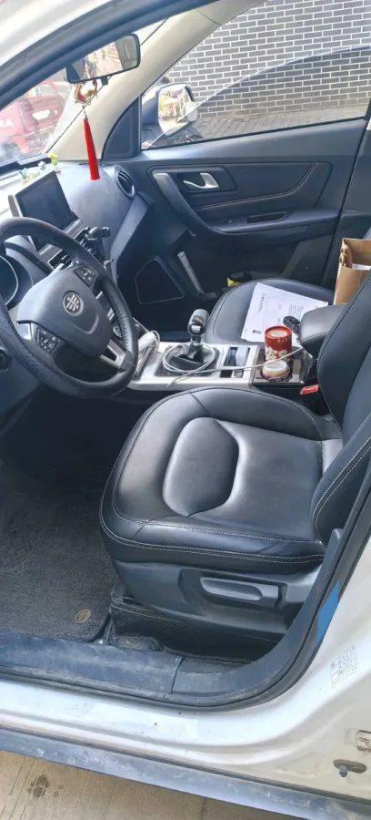 2019 Bestune X40 1.6L 114HP L4 6AT,autocango,china used car exporter,china ev exporter,chinese used car exporter,chinese used ev exporter