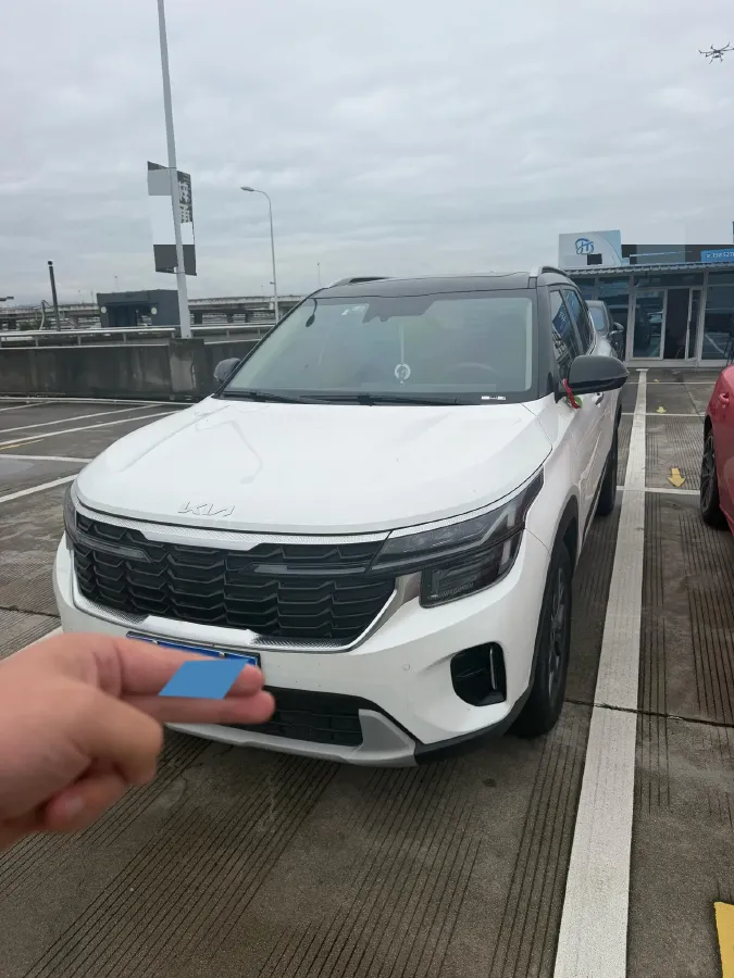 2023 Kia Seltos 1.5L 115HP L4 CVT,autocango,china used car exporter,china ev exporter,chinese used car exporter,chinese used ev exporter