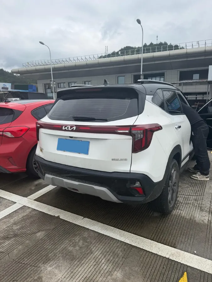 2023 Kia Seltos 1.5L 115HP L4 CVT,autocango,china used car exporter,china ev exporter,chinese used car exporter,chinese used ev exporter