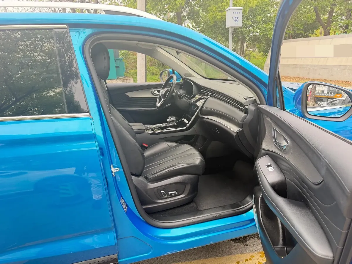 2021 Roewe RX5 MAX 2.0T 231HP L4 6DCT,autocango,china used car exporter,china ev exporter,chinese used car exporter,chinese used ev exporter