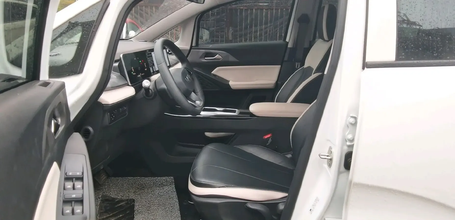 2024 Geometry E BEV 29.67KWH,autocango,china used car exporter,china ev exporter,chinese used car exporter,chinese used ev exporter