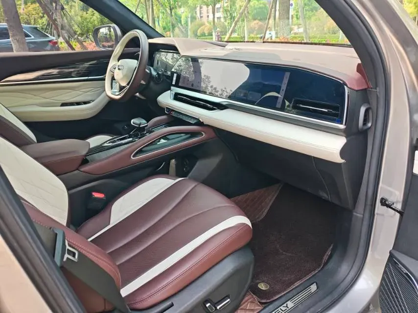 2021 Geely Monjaro 2.0T 218HP L4 7DCT,autocango,china used car exporter,china ev exporter,chinese used car exporter,chinese used ev exporter