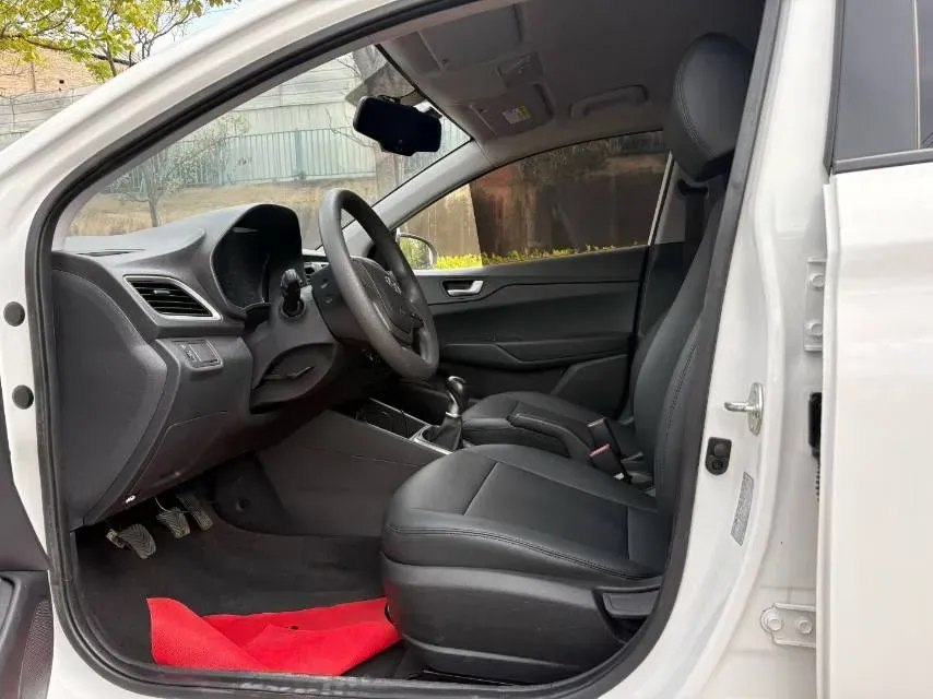 2016 Hyundai Verna 1.4L 100HP L4 6MT,autocango,china used car exporter,china ev exporter,chinese used car exporter,chinese used ev exporter