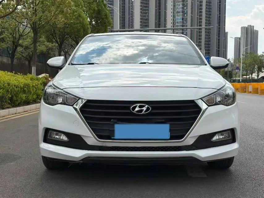 2016 Hyundai Verna 1.4L 100HP L4 6MT,autocango,china used car exporter,china ev exporter,chinese used car exporter,chinese used ev exporter