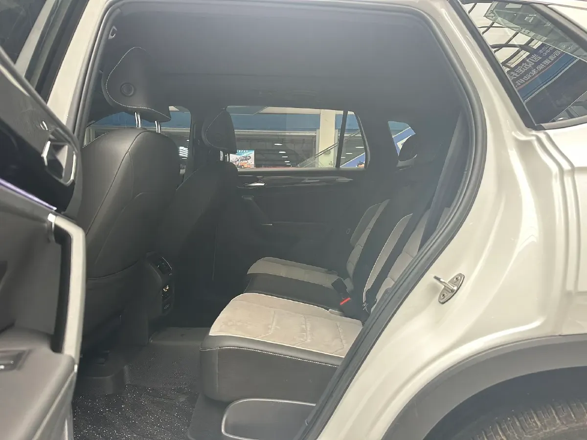 2020 Volkswagen Tayron 2.0T 220HP L4 7DCT,autocango,china used car exporter,china ev exporter,chinese used car exporter,chinese used ev exporter