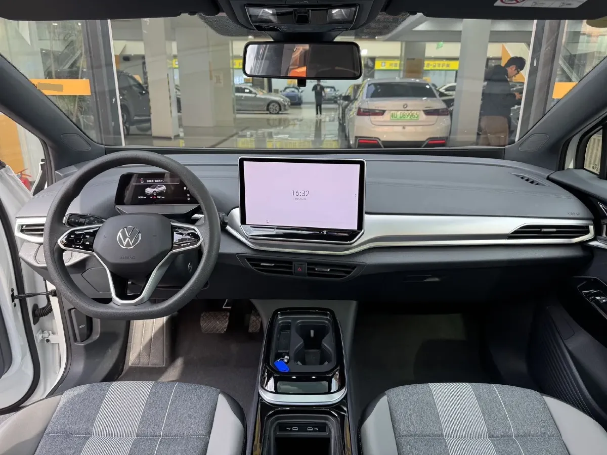 2025 Skoda Superb 2.0T 186HP L4 7DCT,autocango,china used car exporter,china ev exporter,chinese used car exporter,chinese used ev exporter