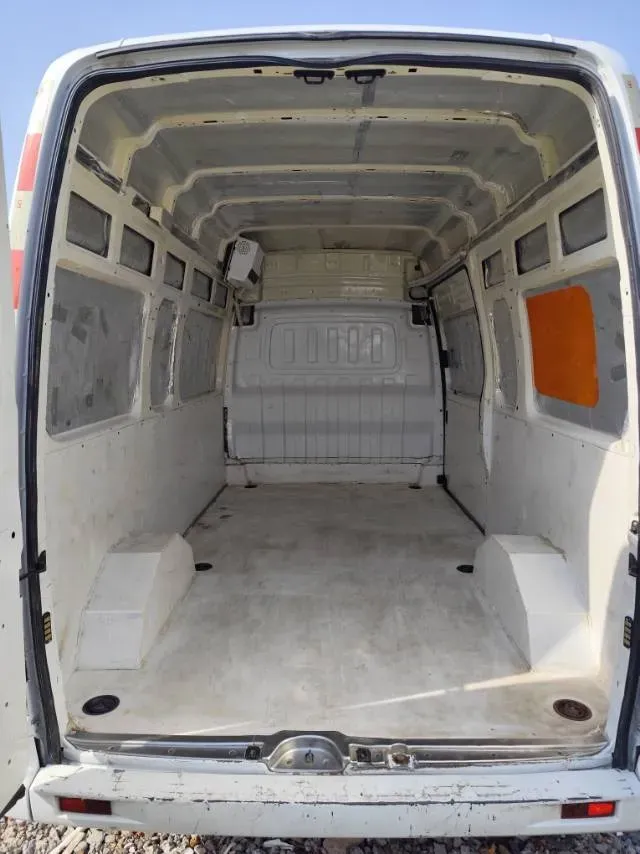 2023 MAXUS XinTu V80 2.0T 127HP L4 6MT,autocango,china used car exporter,china ev exporter,chinese used car exporter,chinese used ev exporter