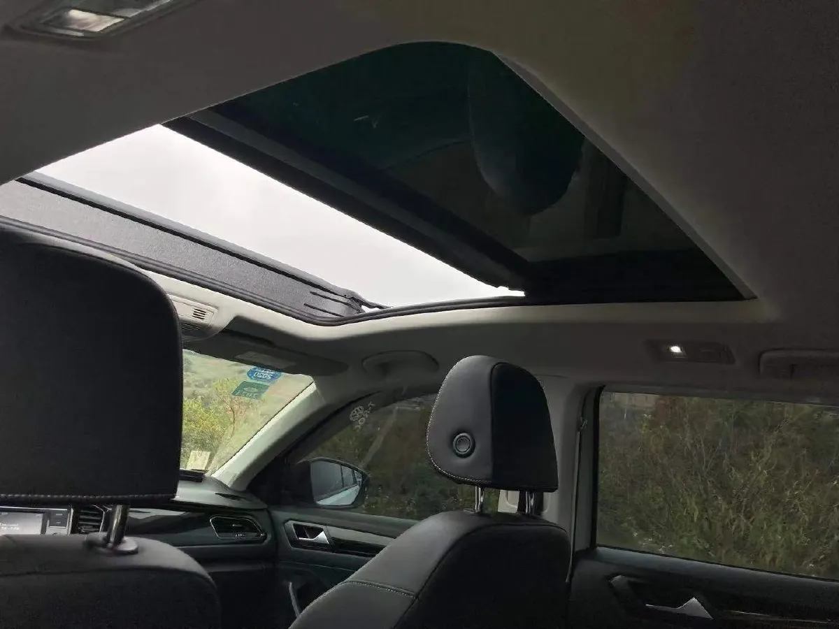 2018 Jeep Renegade 2.0L 155HP L4 9AT,autocango,china used car exporter,china ev exporter,chinese used car exporter,chinese used ev exporter