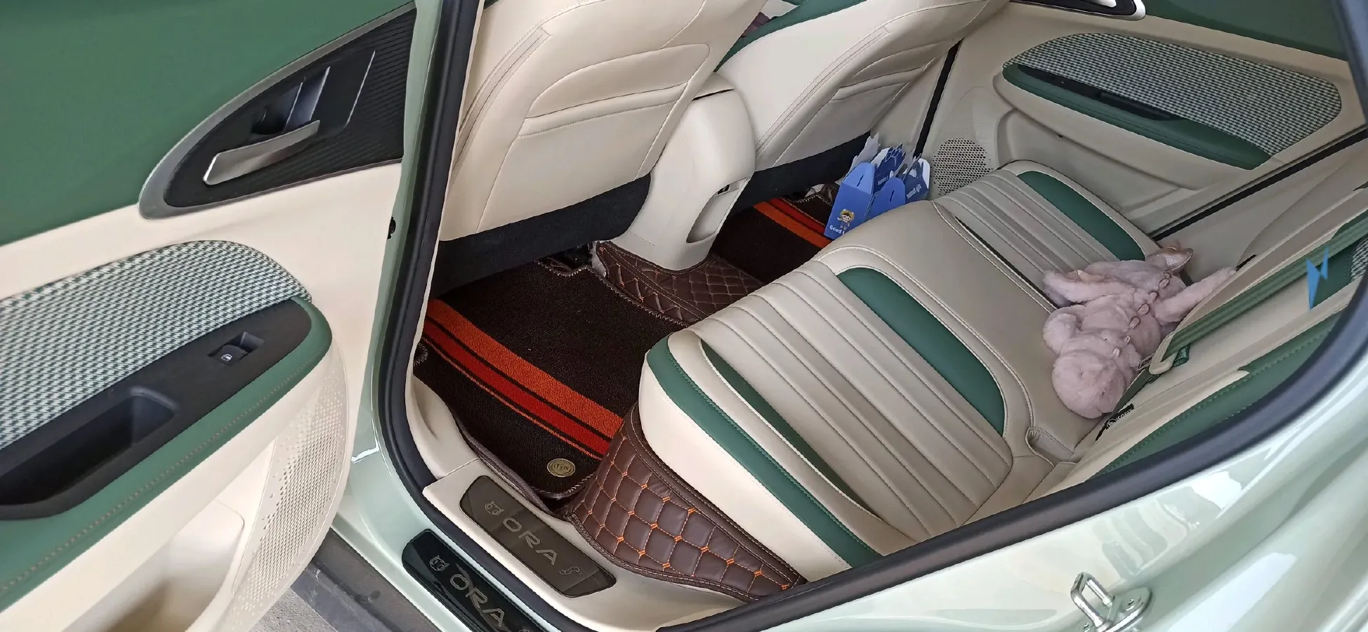 2024 Ora FunkyCat BEV 47.8KWH,autocango,china used car exporter,china ev exporter,chinese used car exporter,chinese used ev exporter