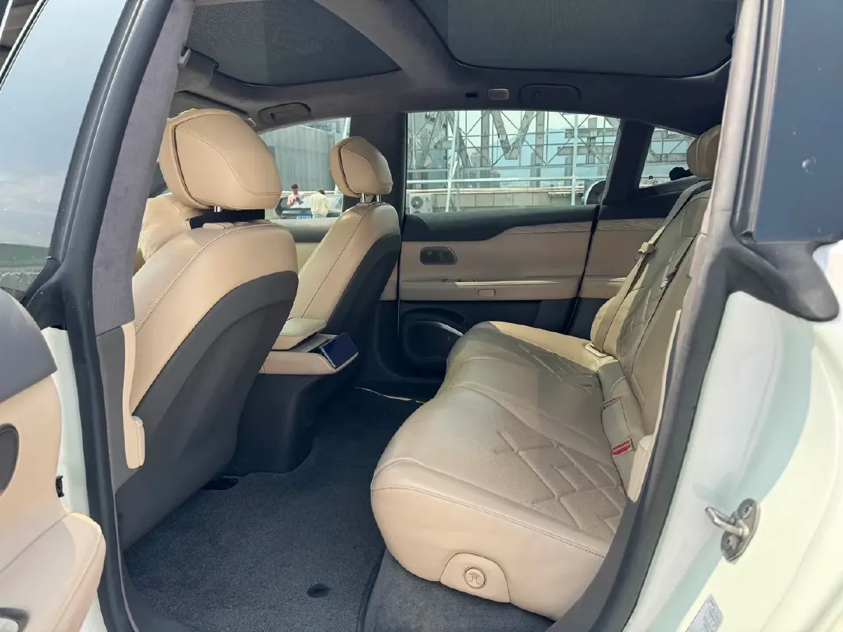 2021 Volkswagen ID.6 Crozz BEV 84.8KWH,autocango,china used car exporter,china ev exporter,chinese used car exporter,chinese used ev exporter