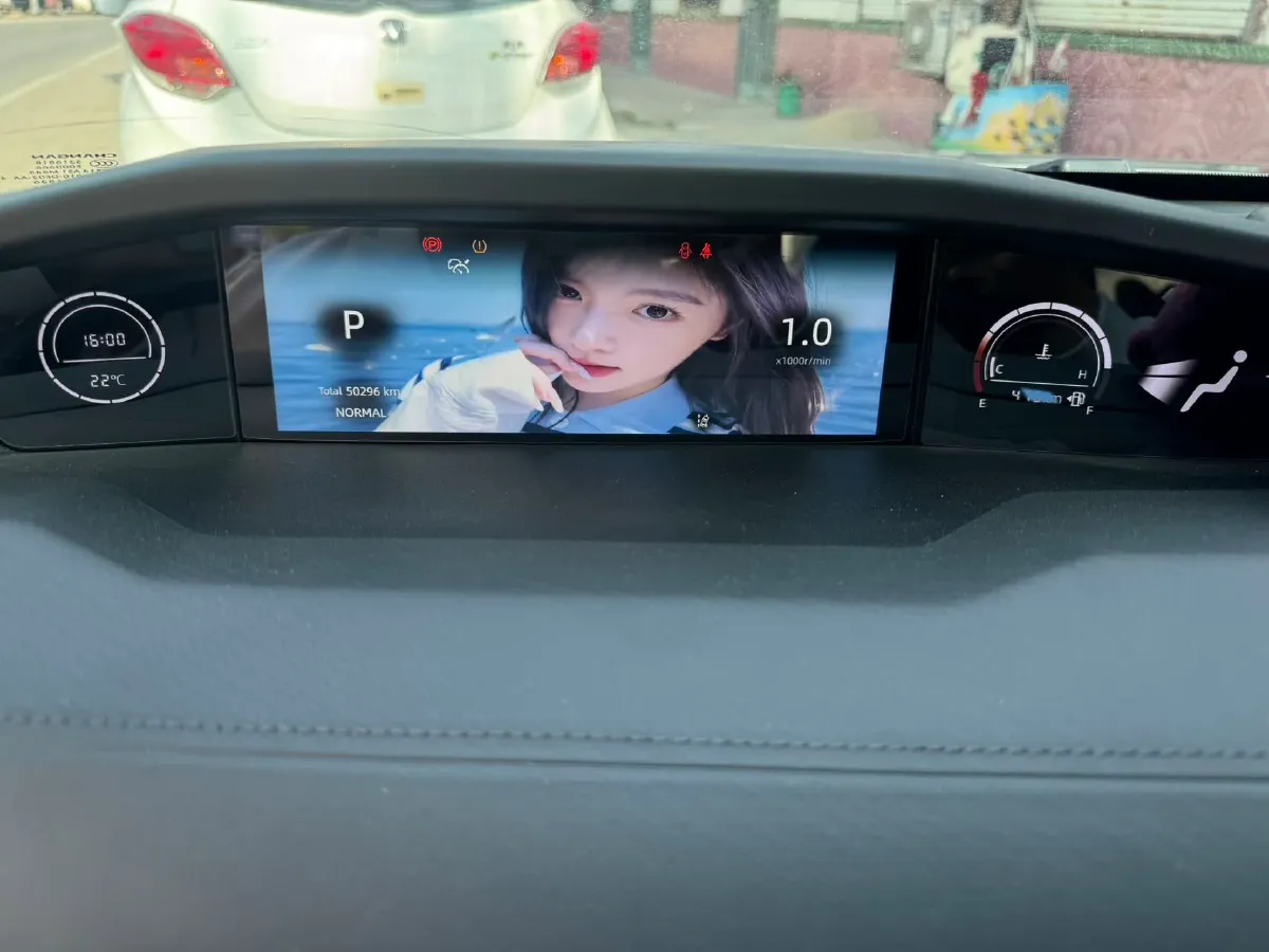 2022 ChangAn UNI-V 2.0T 233HP L4 8AT,autocango,china used car exporter,china ev exporter,chinese used car exporter,chinese used ev exporter