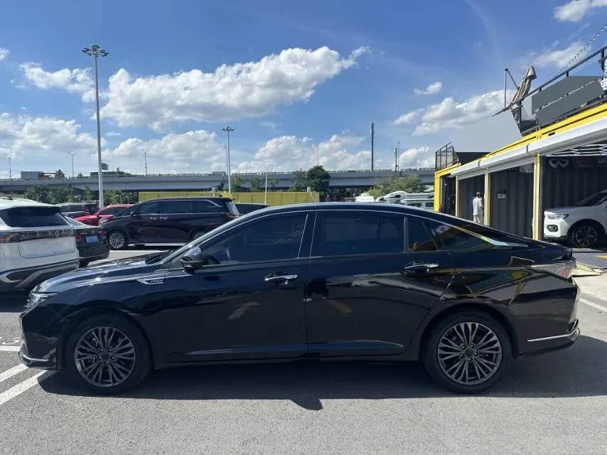 2021 DongFeng Aeolus YiXuan MAX 1.5T 190HP L4 7DCT,autocango,china used car exporter,china ev exporter,chinese used car exporter,chinese used ev exporter