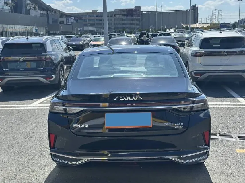 2021 DongFeng Aeolus YiXuan MAX 1.5T 190HP L4 7DCT,autocango,china used car exporter,china ev exporter,chinese used car exporter,chinese used ev exporter