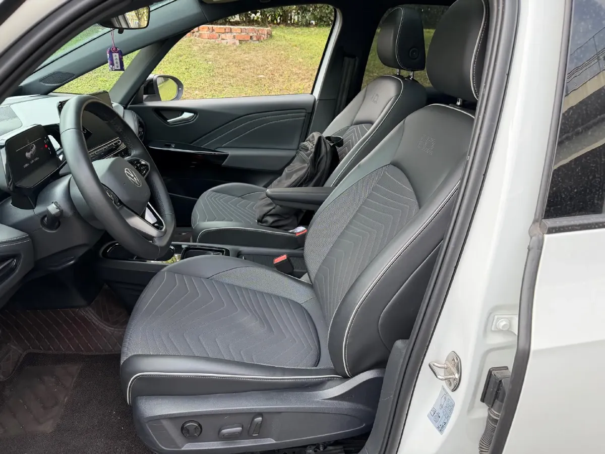 2024 Volkswagen ID.3 BEV 52.8KWH,autocango,china used car exporter,china ev exporter,chinese used car exporter,chinese used ev exporter