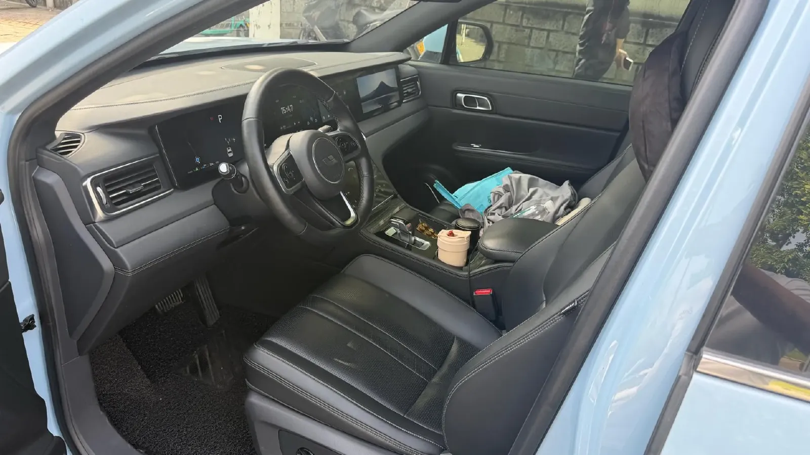 2020 Li ONE Range Extended 131HP REEV 40.5KWH,autocango,china used car exporter,china ev exporter,chinese used car exporter,chinese used ev exporter