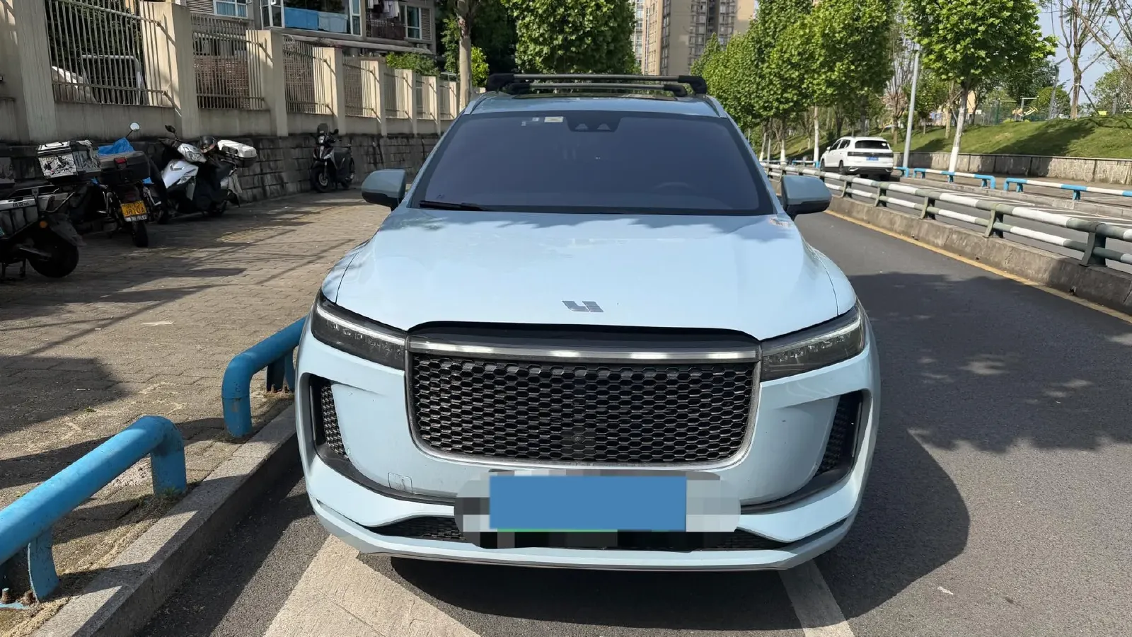 2020 Li ONE Range Extended 131HP REEV 40.5KWH,autocango,china used car exporter,china ev exporter,chinese used car exporter,chinese used ev exporter
