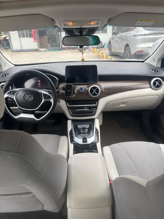 2018 BeiJing Auto EU5 BEV 53.66KWH,autocango,china used car exporter,china ev exporter,chinese used car exporter,chinese used ev exporter