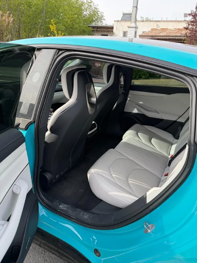 2024 MI SU7 BEV 73.6KWH,autocango,china used car exporter,china ev exporter,chinese used car exporter,chinese used ev exporter