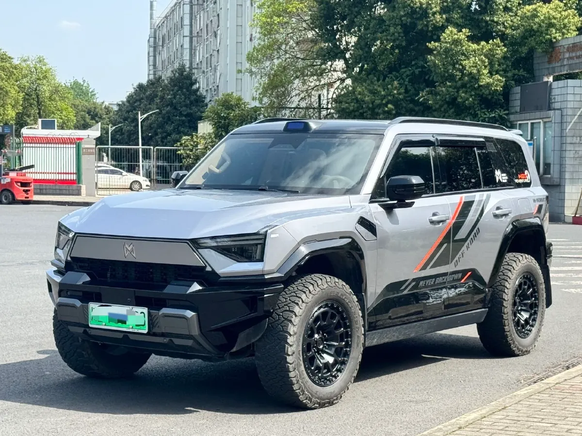 2025 M Hero WarriorM817 1.5T 197HP L4 2DHT PHEV,autocango,china used car exporter,china ev exporter,chinese used car exporter,chinese used ev exporter
