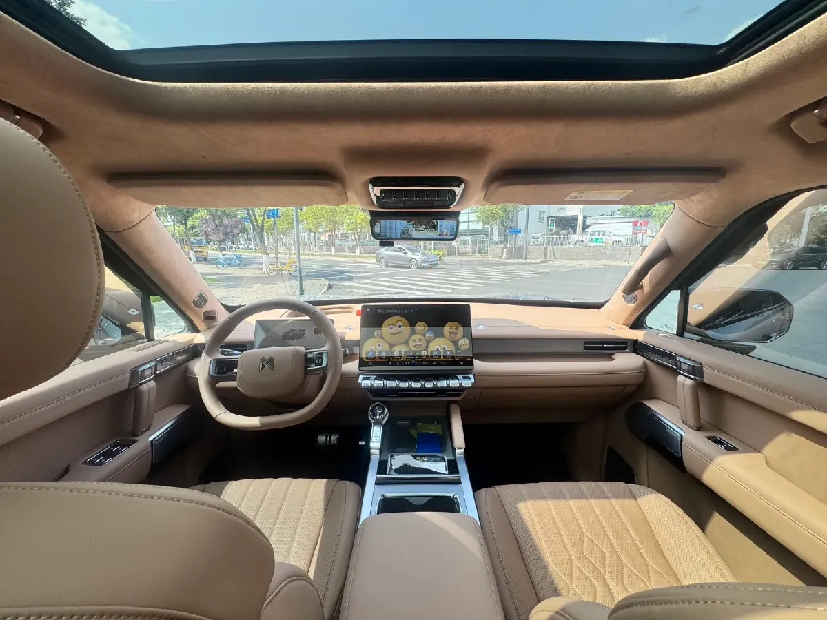 2025 M Hero WarriorM817 1.5T 197HP L4 2DHT PHEV,autocango,china used car exporter,china ev exporter,chinese used car exporter,chinese used ev exporter