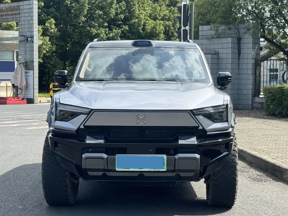 2025 M Hero WarriorM817 1.5T 197HP L4 2DHT PHEV,autocango,china used car exporter,china ev exporter,chinese used car exporter,chinese used ev exporter