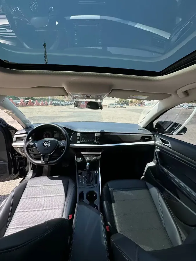 2019 Volkswagen Lavida 1.5L 113HP L4 6AT,autocango,china used car exporter,china ev exporter,chinese used car exporter,chinese used ev exporter