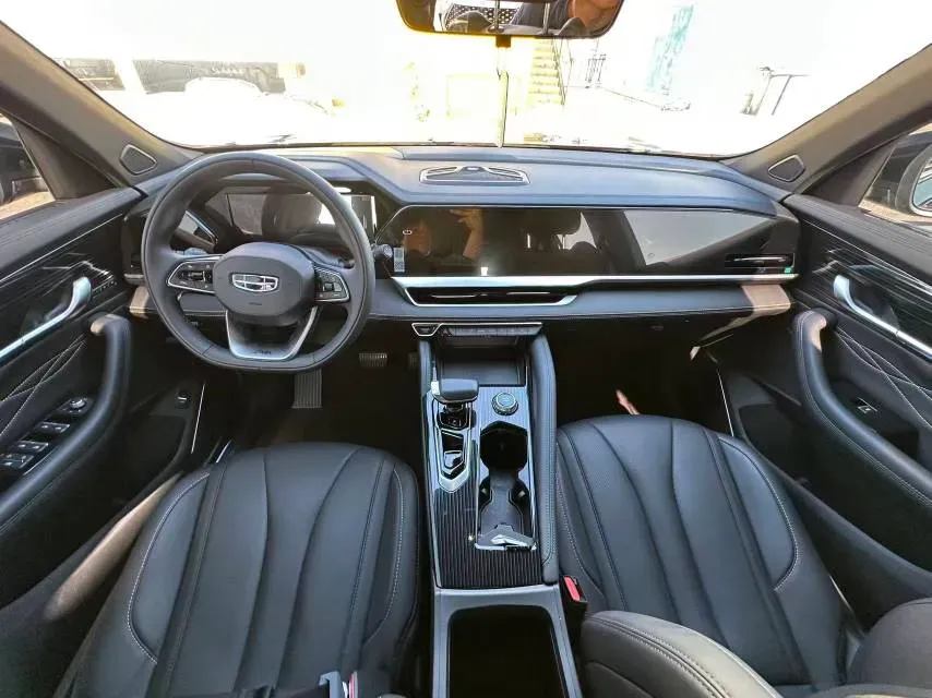 2024 Geely Monjaro 2.0T 218HP L4 7DCT,autocango,china used car exporter,china ev exporter,chinese used car exporter,chinese used ev exporter