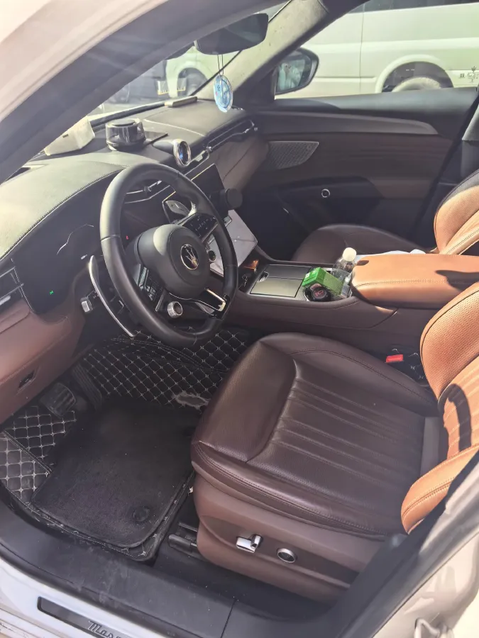 2023 Maserati Grecale 2.0T 300HP L4 8AT,autocango,china used car exporter,china ev exporter,chinese used car exporter,chinese used ev exporter