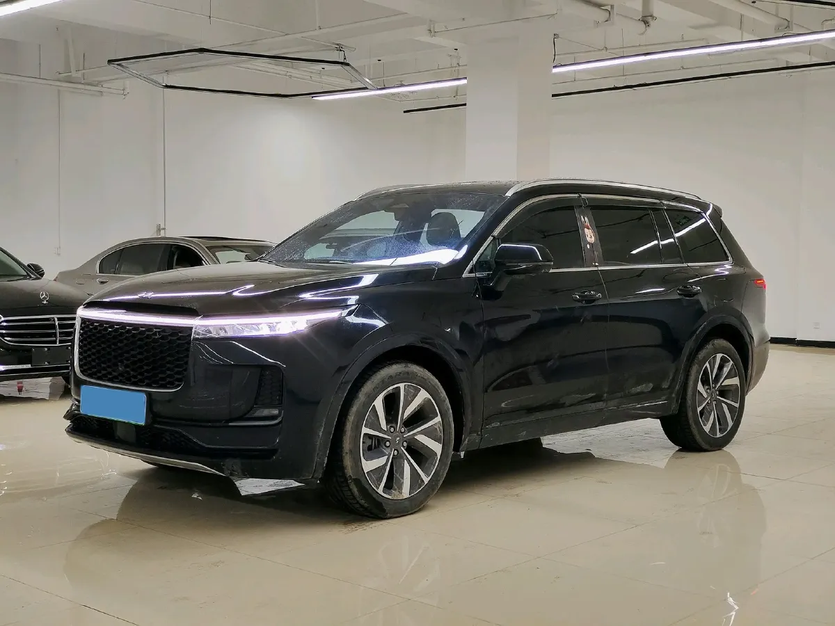2021 Li ONE Range Extended 131HP REEV 40.5KWH,autocango,china used car exporter,china ev exporter,chinese used car exporter,chinese used ev exporter