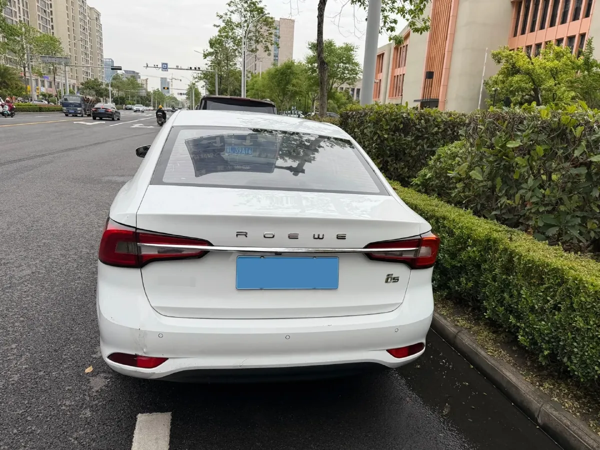 2020 Roewe i5 1.5L 120HP L4 CVT,autocango,china used car exporter,china ev exporter,chinese used car exporter,chinese used ev exporter