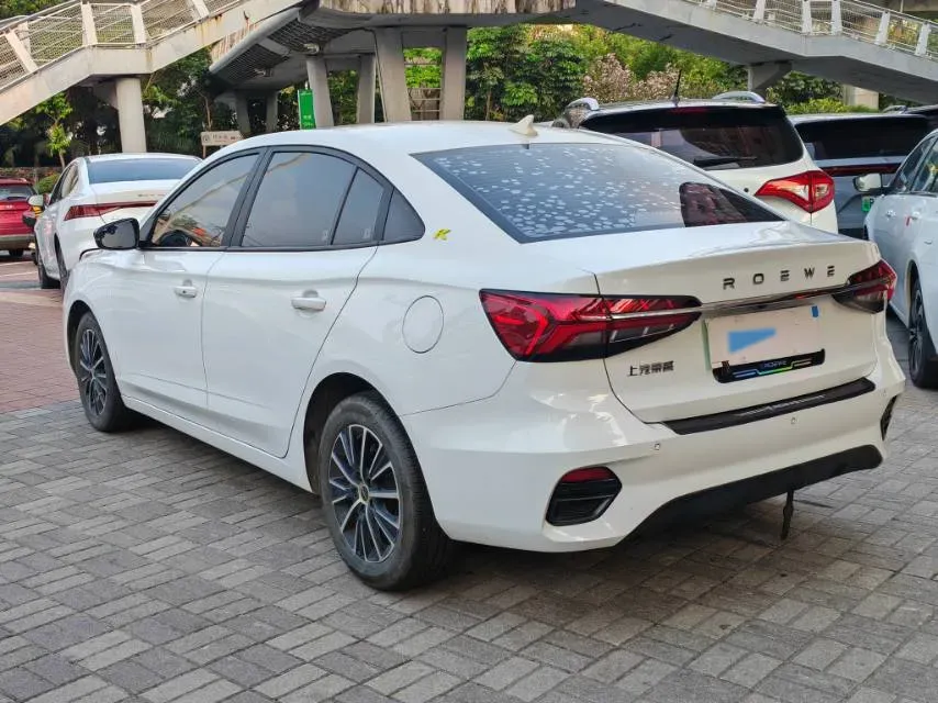 2021 Roewe i5 1.5L 120HP L4 CVT,autocango,china used car exporter,china ev exporter,chinese used car exporter,chinese used ev exporter