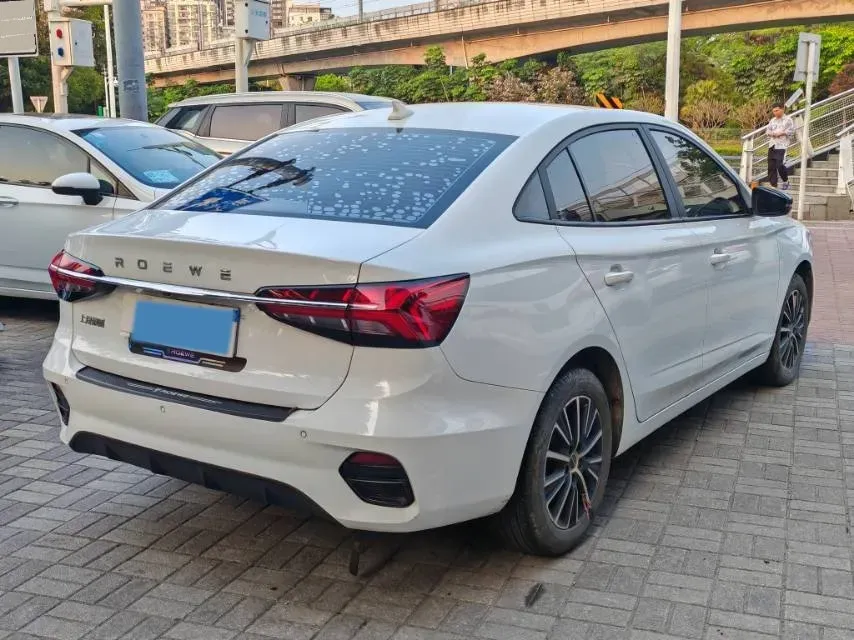 2021 Roewe i5 1.5L 120HP L4 CVT,autocango,china used car exporter,china ev exporter,chinese used car exporter,chinese used ev exporter