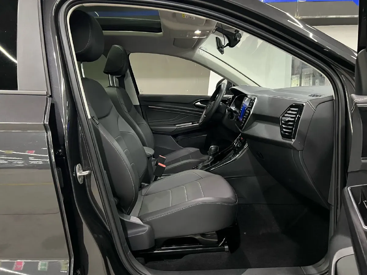 2021 Jetta VS7 1.4T 150HP L4 6AT,autocango,china used car exporter,china ev exporter,chinese used car exporter,chinese used ev exporter