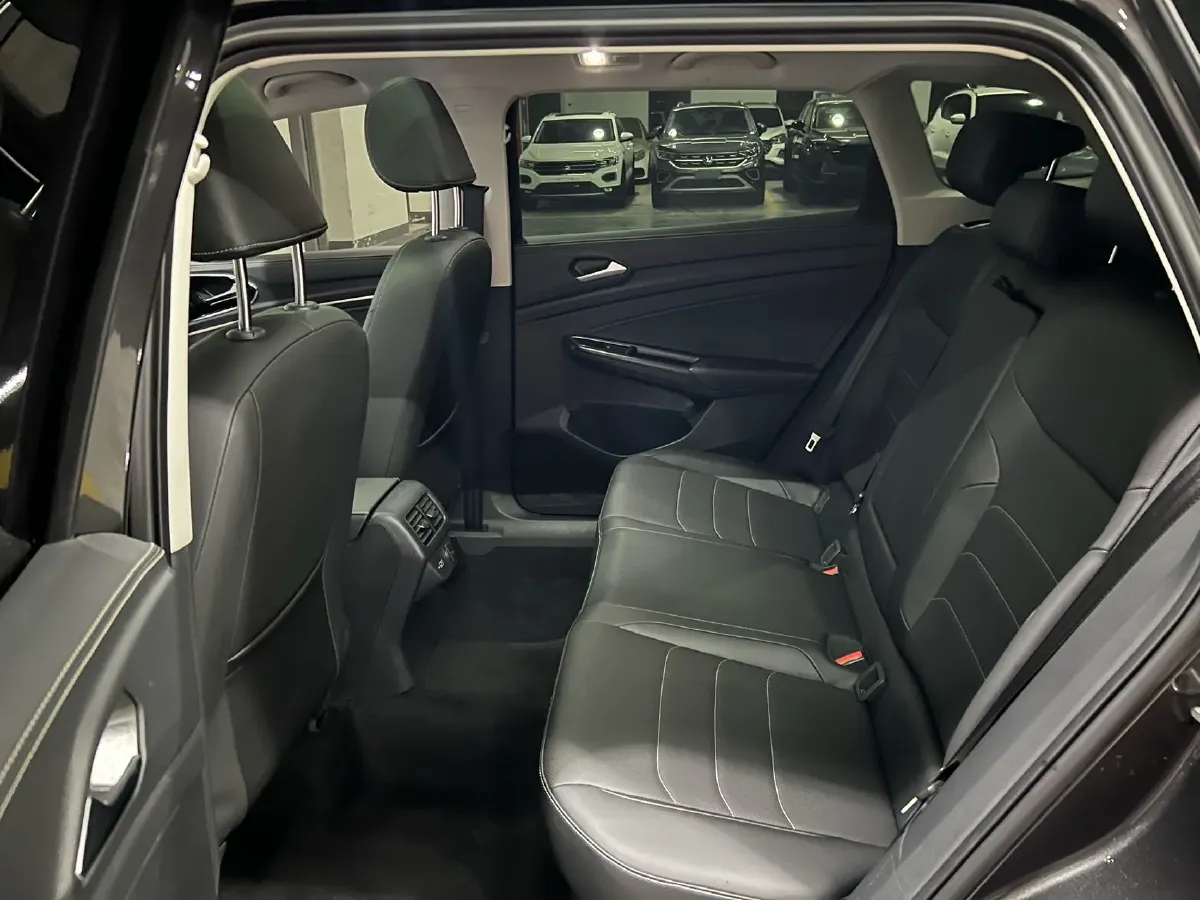 2021 Jetta VS7 1.4T 150HP L4 6AT,autocango,china used car exporter,china ev exporter,chinese used car exporter,chinese used ev exporter