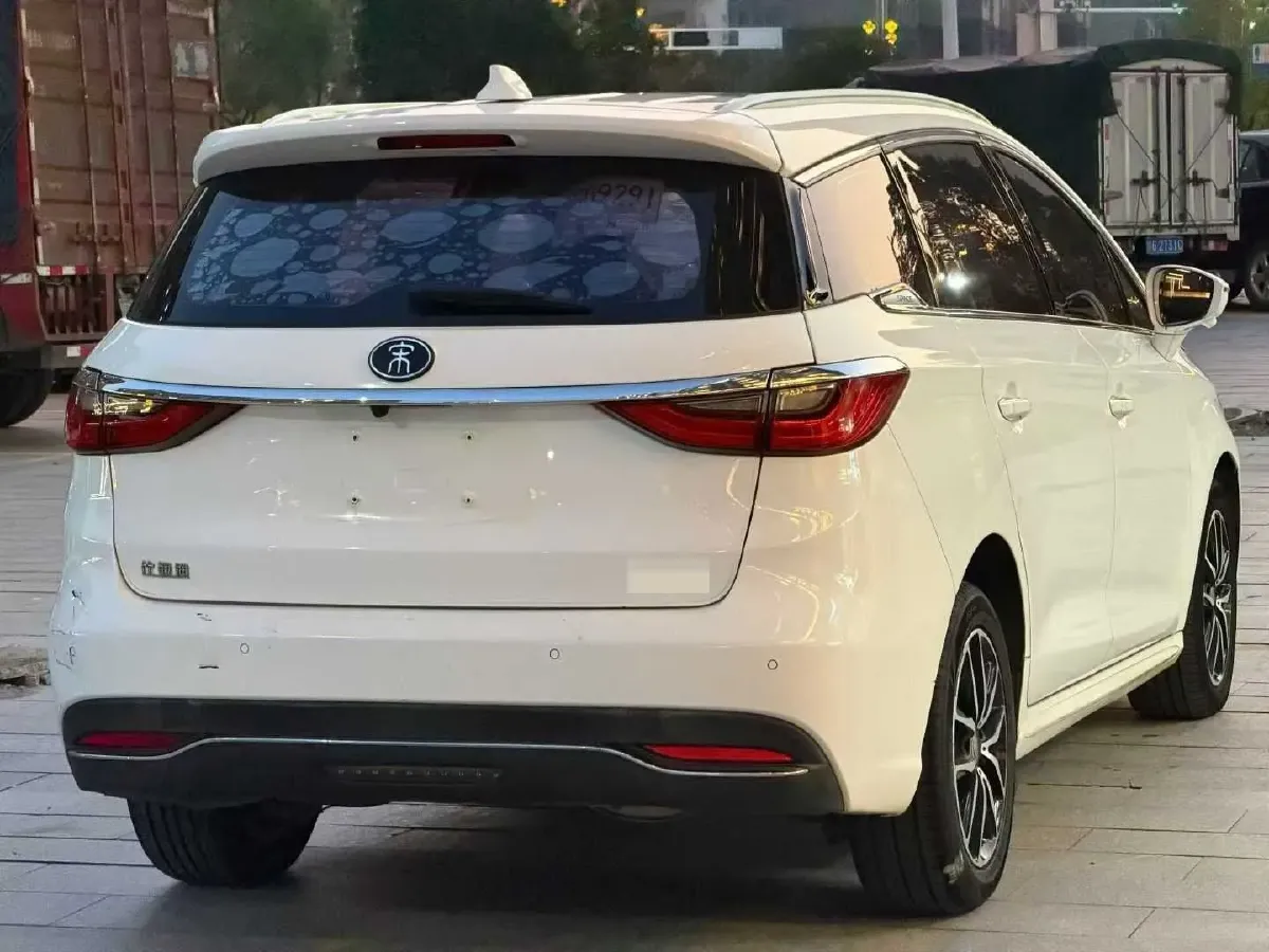 2017 BYD Song MAX 1.5T 154HP L4 6DCT,autocango,china used car exporter,china ev exporter,chinese used car exporter,chinese used ev exporter