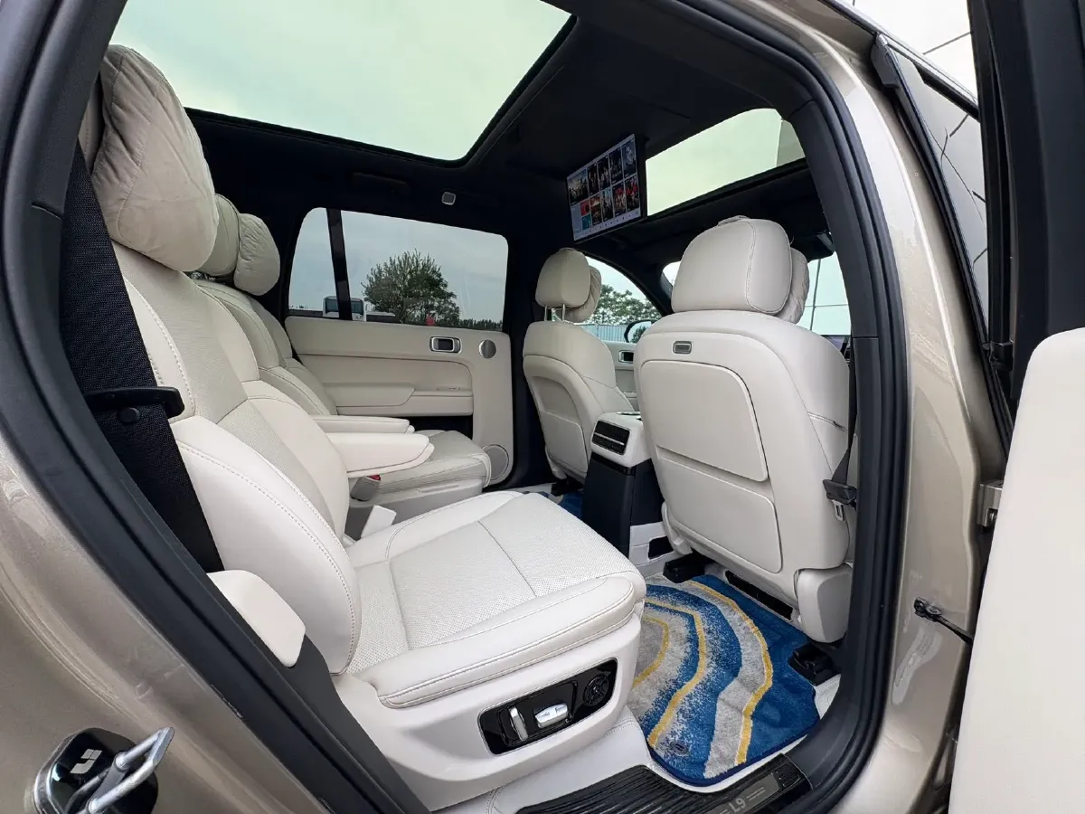 2022 Li L9 Range Extended 154HP REEV 42.6KWH,autocango,china used car exporter,china ev exporter,chinese used car exporter,chinese used ev exporter