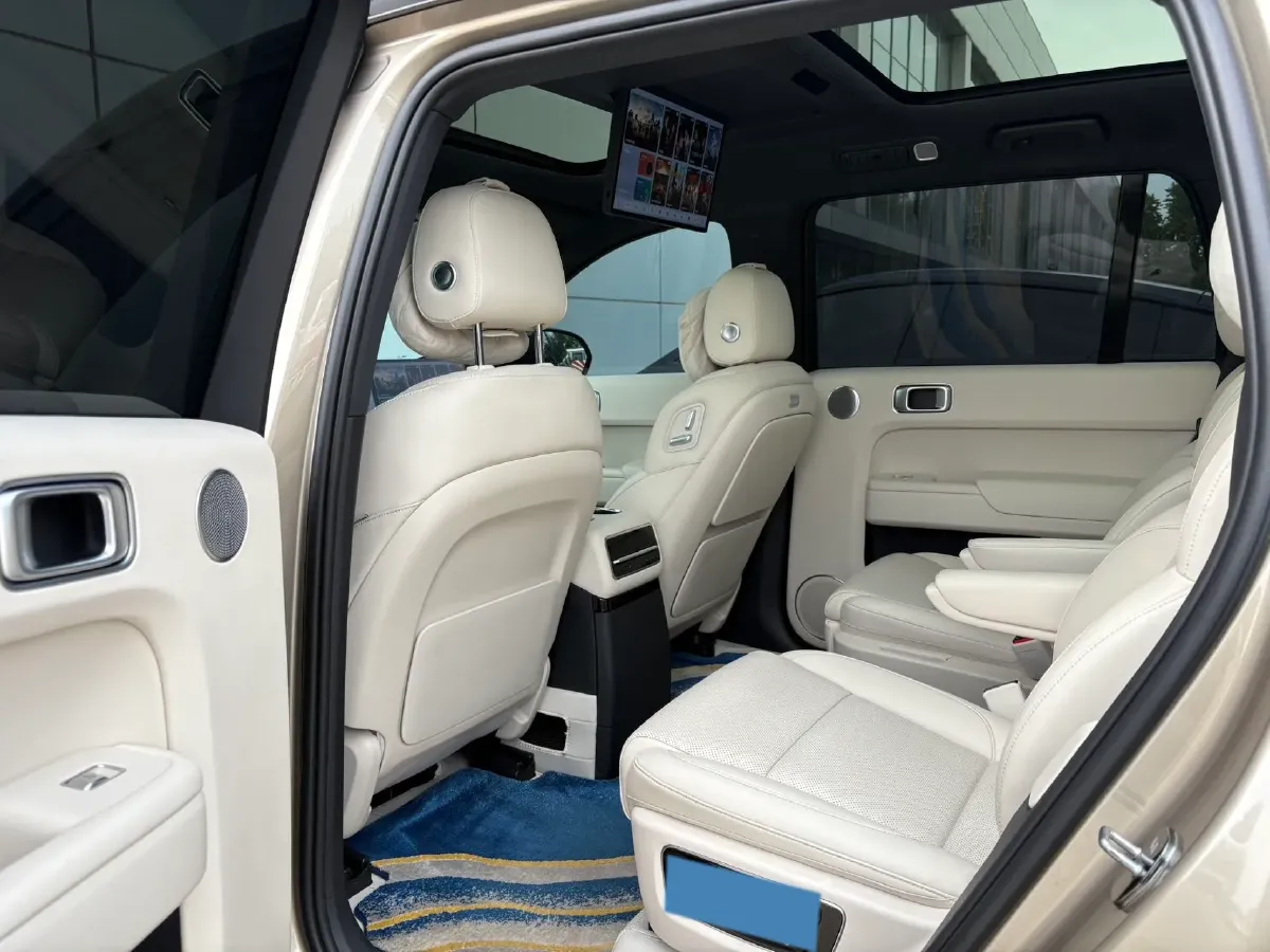 2022 Li L9 Range Extended 154HP REEV 42.6KWH,autocango,china used car exporter,china ev exporter,chinese used car exporter,chinese used ev exporter
