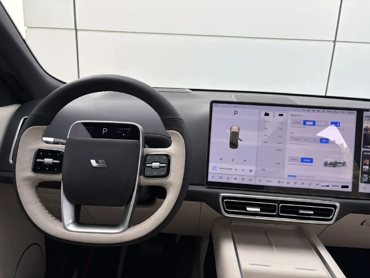 2022 Li L9 Range Extended 154HP REEV 42.6KWH,autocango,china used car exporter,china ev exporter,chinese used car exporter,chinese used ev exporter